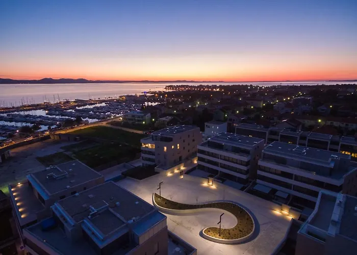 Luxury Kortina דירה זאדאר