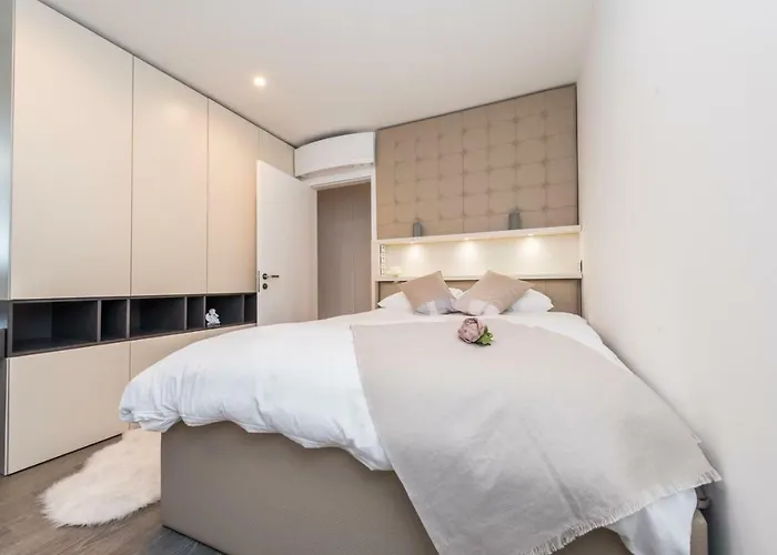 Luxury Kortina דירה